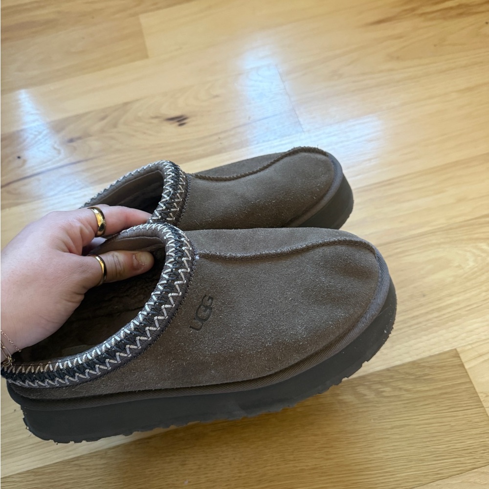 UGG tazz slippers